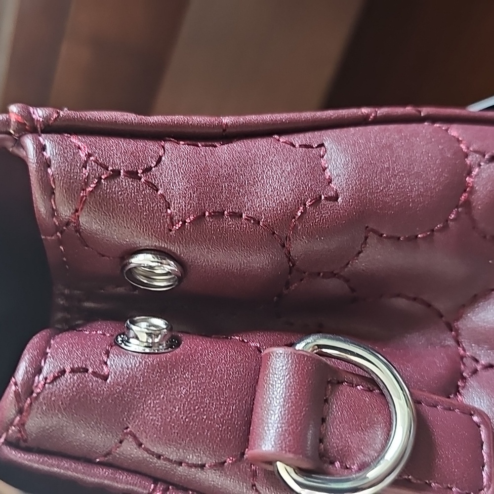 NWT Loungefly Disney Minnie Mouse Quilted Crossbody Burgundy Handbag Bow Satchel - Picture 6 of 8